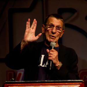 Leonard_Nimoy,_2011,_ST_Con-2